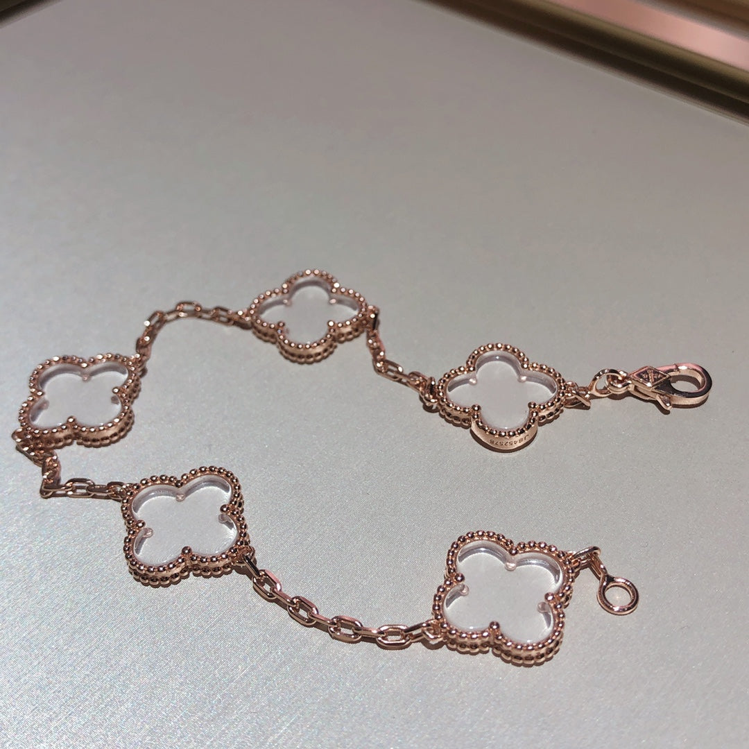 [⭐JeweliWhal]CLOVER 5 MOTIF ROCK CRYSTAL BRACELET