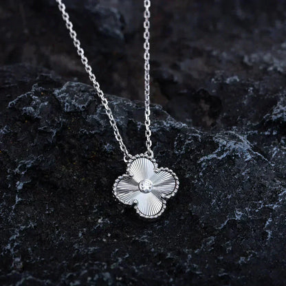 [⭐JeweliWhal]CLOVER  15MM DIAMOND LASER NECKLACE SILVER