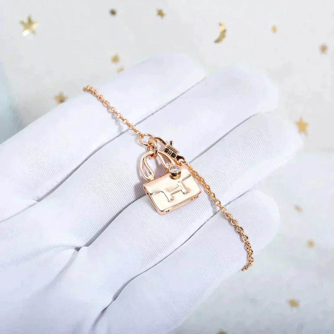 [⭐JeweliWhal]AMULETTE PEDANT ROSE GOLD NECKLACE