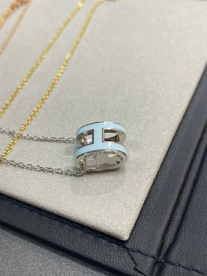 [⭐JeweliWhal]POP H LIGHT BLUE NECKLACE