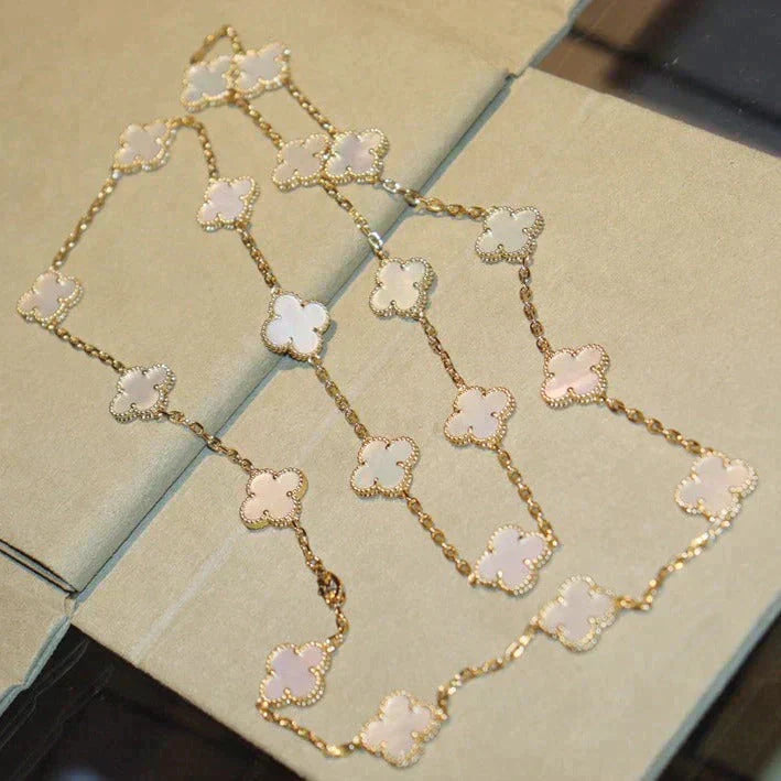 [⭐JeweliWhal]CLOVER 20 MOTIFS WHITE MOP NECKLACE