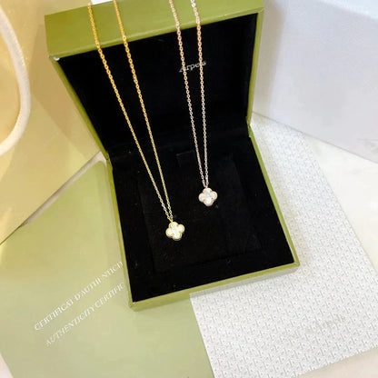 [⭐JeweliWhal]CLOVER MINI 9.5MM WHITE MOTHER-OF-PEARL NECKLACE