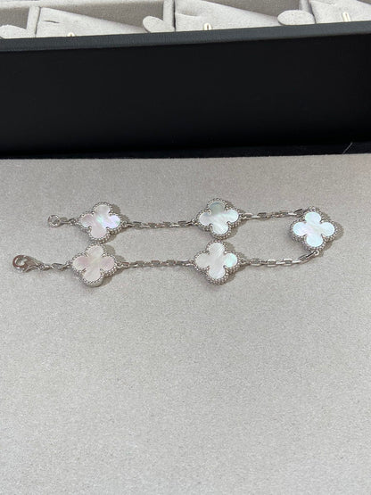 [⭐JeweliWhal]CLOVER WHITE PEARL MOP 5 MOTIF BRACELET COLLECTION