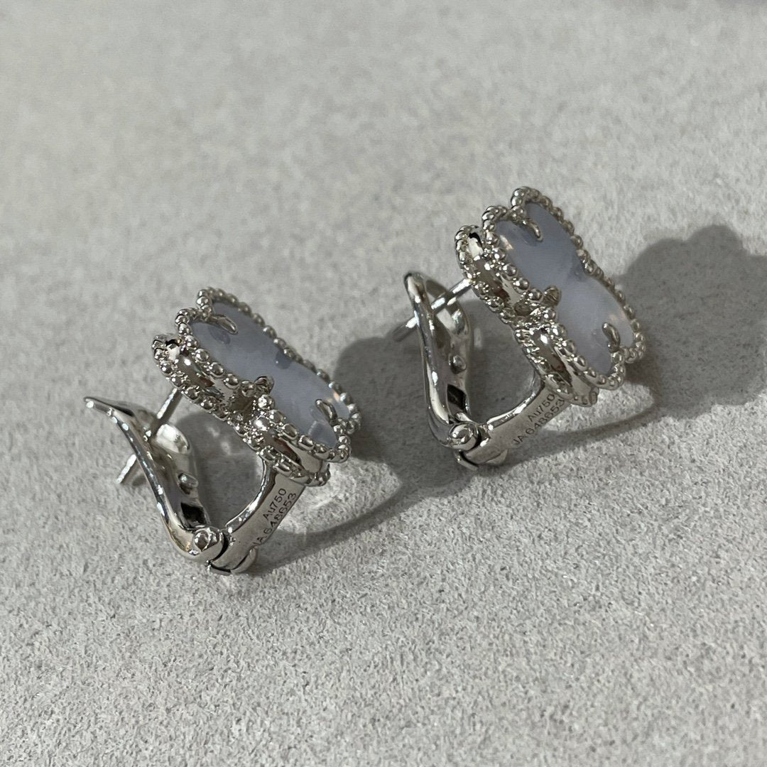 [⭐JeweliWhal]CLOVER CHALCEDONY SILVER STUD EARRINGS