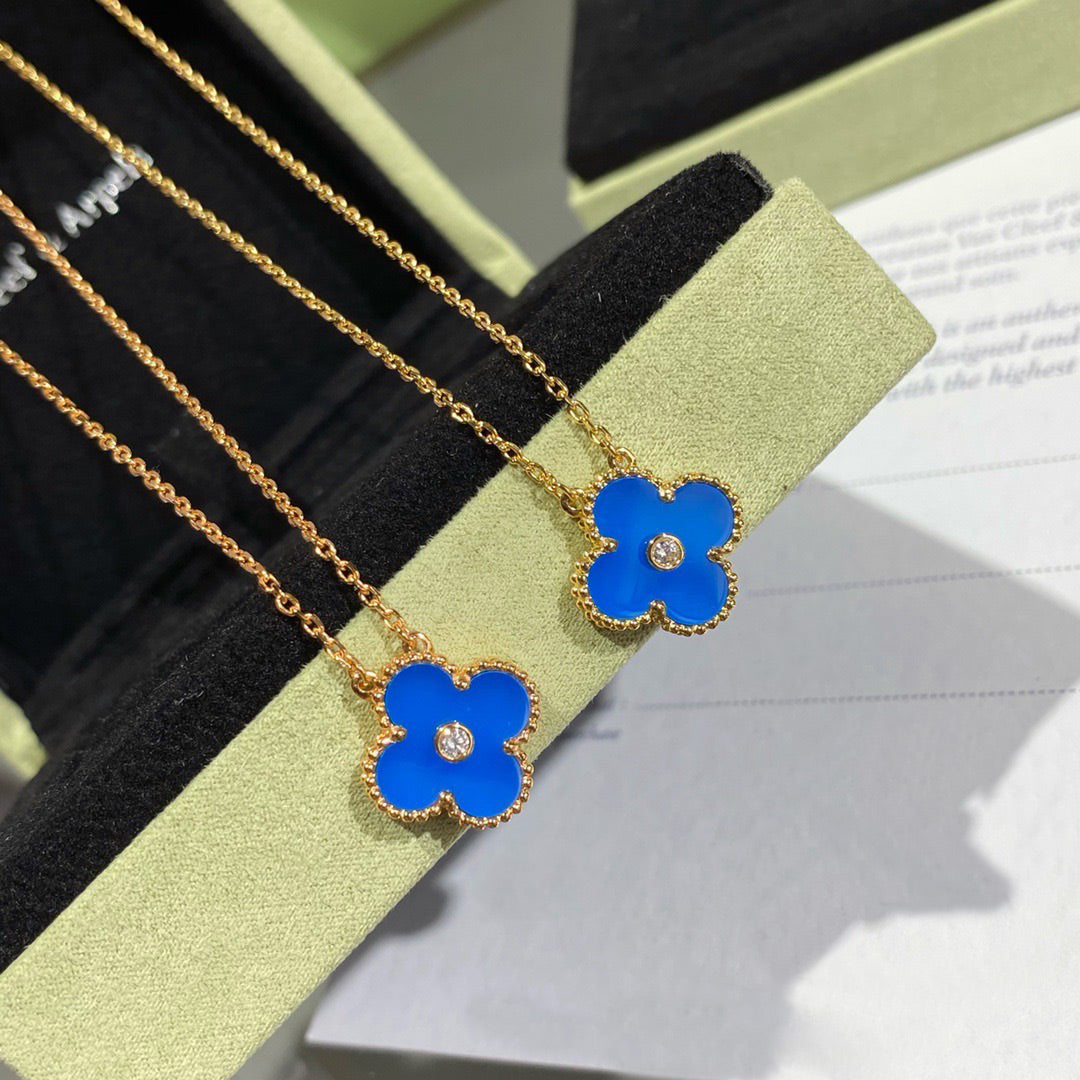 [⭐JeweliWhal]CLOVER 15MM DIAMOND AND BLUE AGATE NECKLACE