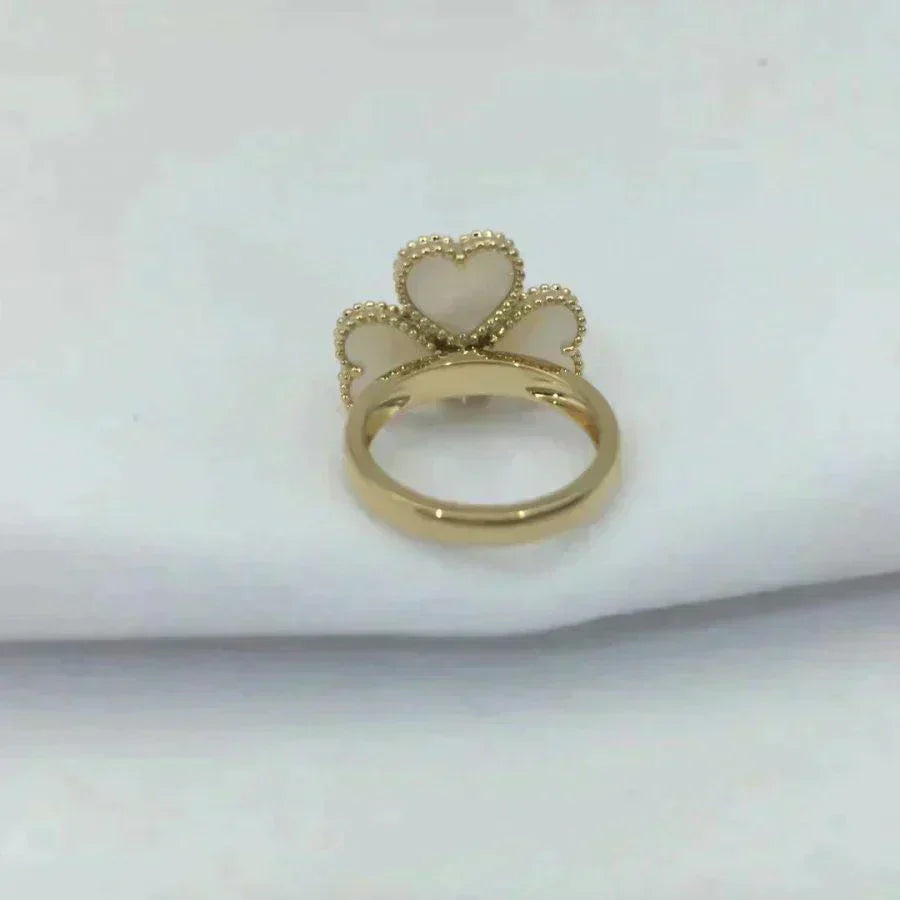 [⭐JeweliWhal]SWEET CLOVER WHITE MOP RING