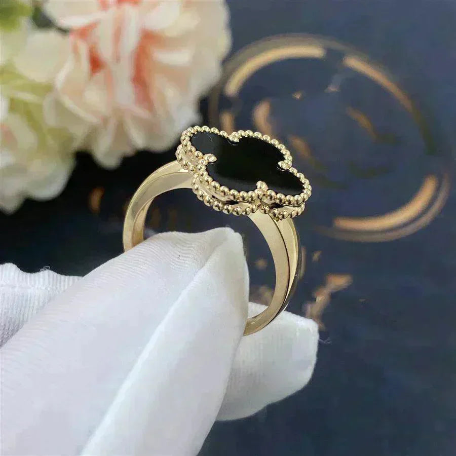 [⭐JeweliWhal]CLOVER ONYX RING